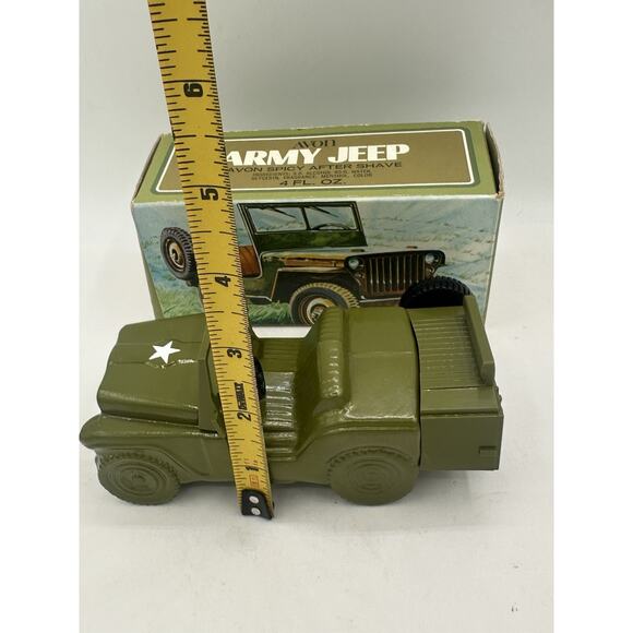 AVON Green Army Jeep Spicy Aftershave Decanter Full USA - Picture 5 of 5